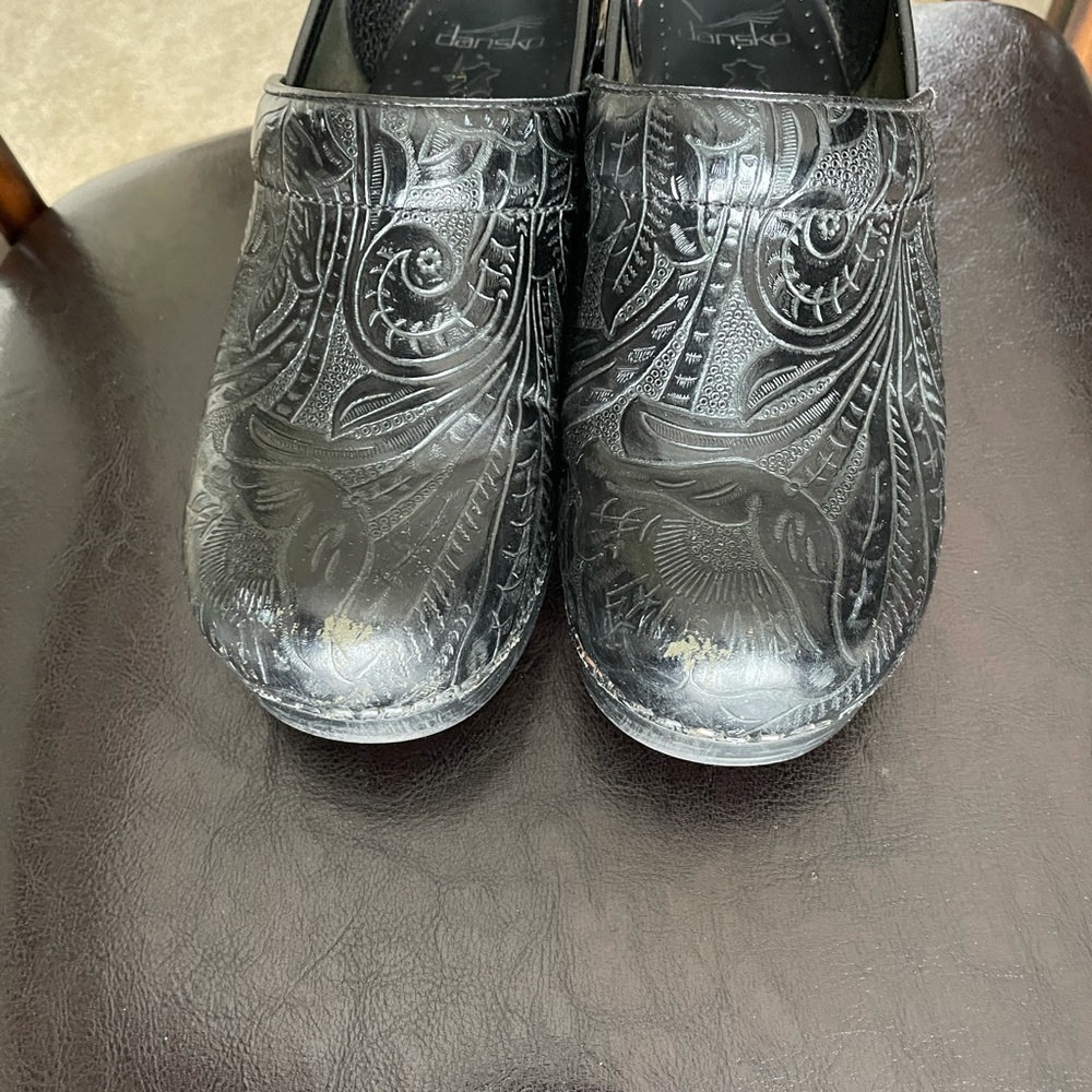Nurse clogs